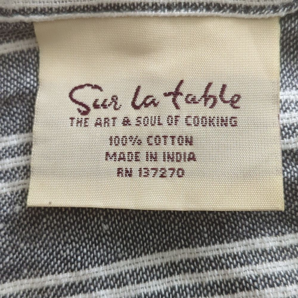 Sur La Table Apron - Picture 6 of 7